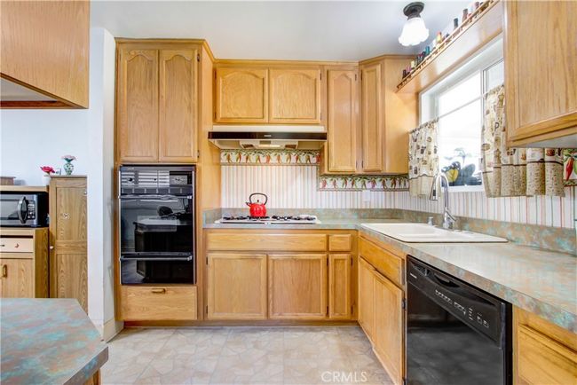 8840 La Vine St, House other with 4 bedrooms, 2 bathrooms and 4 parking in Rancho Cucamonga CA | Image 10