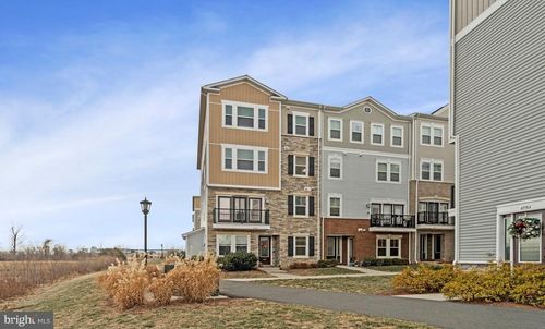 41949 Pickwick Mill Ter, ALDIE, VA, 20105-5420 | Card Image