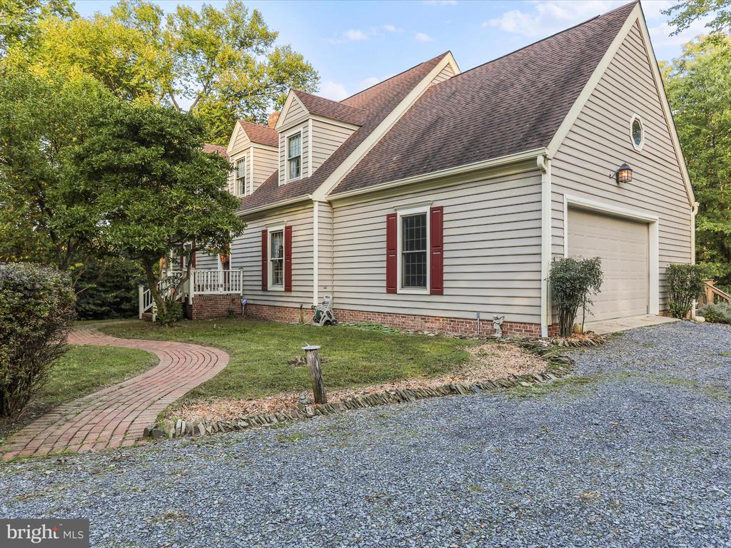 Woodcutters Ln, Harpers Ferry, WV 25425
