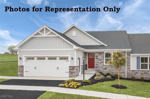 2158 Via Luna Cir Ne, Massillon, OH, 44646-2415 | Card Image