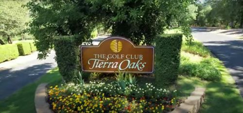 19526 San Vincente Dr, Redding, CA, 96003-7203 | Card Image