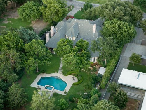 11407 W Ricks Cir, Dallas, TX, 75230-3035 | Card Image