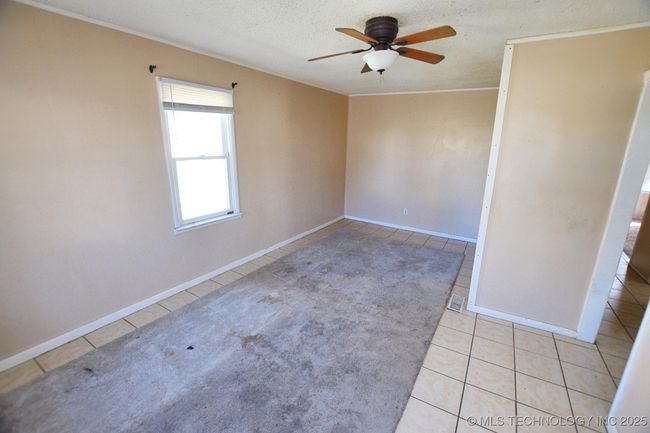 215 S Maple Ave, House other with 6 bedrooms, 3 bathrooms and null parking in Tahlequah OK | Image 21