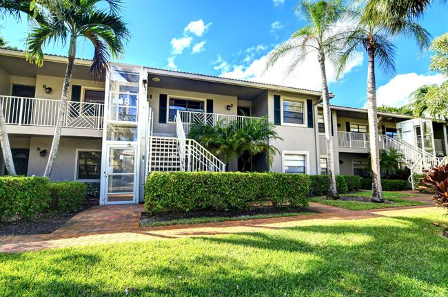 D - 48 Stratford Ln W, Condo with 2 bedrooms, 2 bathrooms and null parking in Boynton Beach FL | Image 14