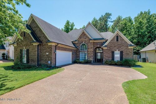 3753 Kenton Dr, Southaven, MS, 38672-7201 | Card Image