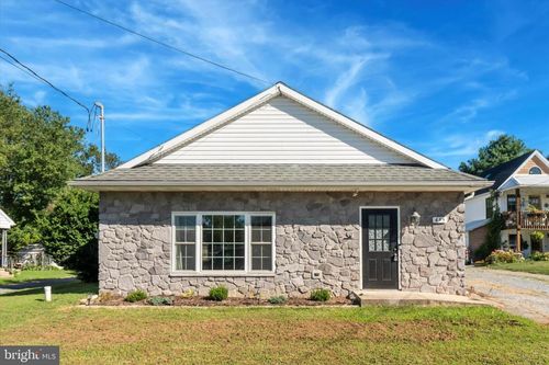 655 Valley Ave, ATGLEN, PA, 19310-1403 | Card Image