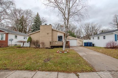 306 W Smith St, Bay City, MI, 48706-3606 | Card Image