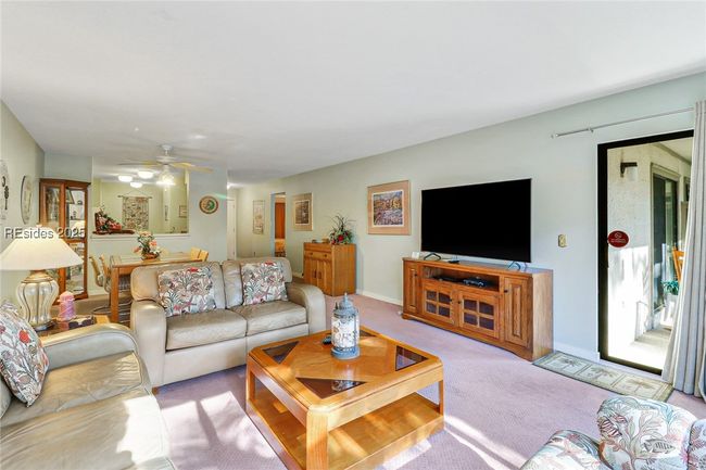 Living Room | Image 8