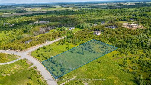 7891 Iveson Dr, Metcalfe, ON, K0A2P0 | Card Image