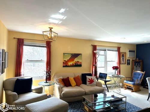 b-34-and-35-1100 University Manor Dr, Fairfield, IA, 52556-2180 | Card Image