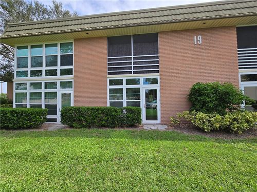 104-19 Vista Gardens Trl, Vero Beach, FL, 32962-1719 | Card Image