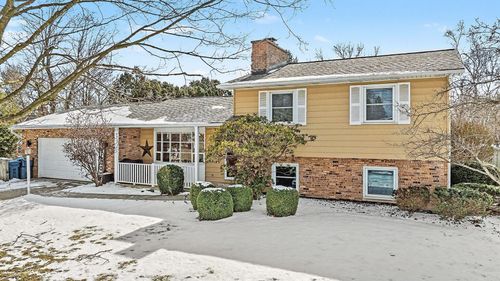 4109 Iroquois Trl, Kalamazoo, MI, 49006-1922 | Card Image