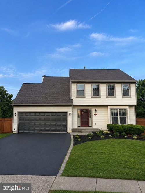 9316 Waterford Dr, MANASSAS, VA, 20110-6604 | Card Image