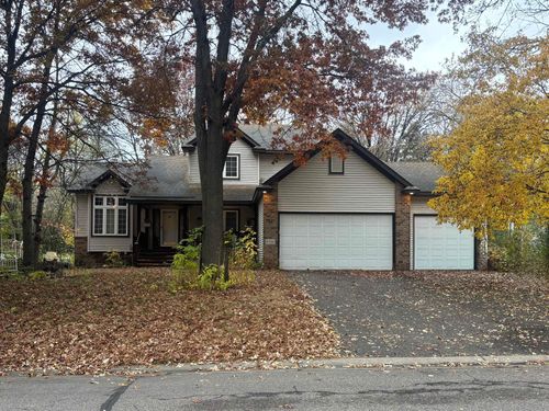 9206 Dunkirk St Ne, Blaine, MN, 55449-6771 | Card Image