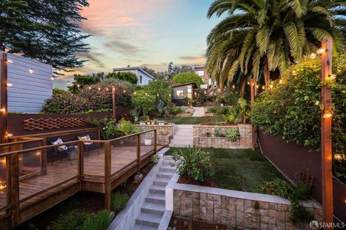 44 Nordhoff St, San Francisco, CA, 94131-2837 | Card Image