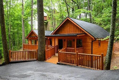 1710 Orchard Dr, Sevierville, TN, 37876 | Card Image