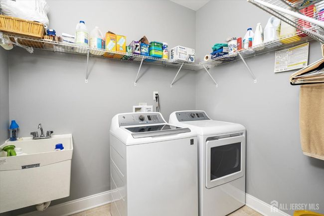 17 Landmark Rd, House other with 2 bedrooms, 3 bathrooms and null parking in Jamesburg NJ | Image 25