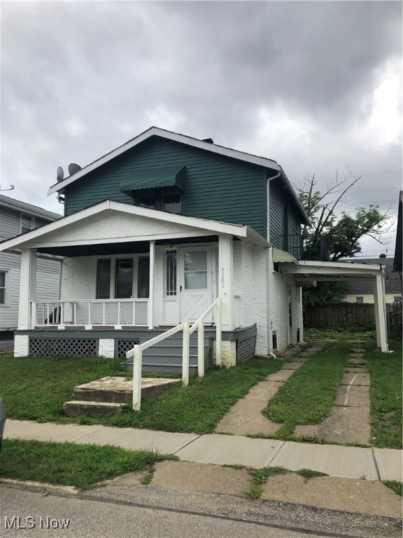 Crestline Ave, Cleveland, OH 44109