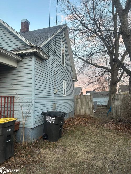 304 S Iowa Avenue, Eagle Grove, IA, 50533 | Card Image