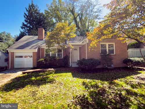 7015 Western Ave Nw, WASHINGTON, DC, 20015-1423 | Card Image