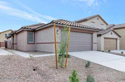 11990 E Chavez Dr, Vail, AZ, 85641-1360 | Card Image