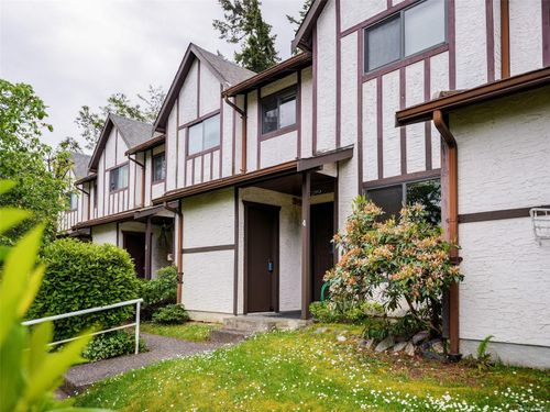 4-379 Wale Rd, Victoria, BC, V9B2P9 | Card Image