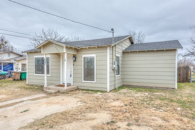 419 E E 29 Th St, House other with 3 bedrooms, 2 bathrooms and null parking in San Angelo TX | Image 4
