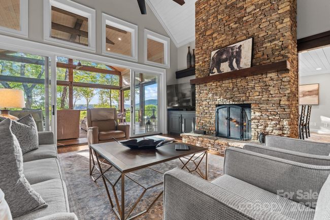 113 - 108 W View Way, House other with 4 bedrooms, 4 bathrooms and null parking in Highlands NC | Image 13