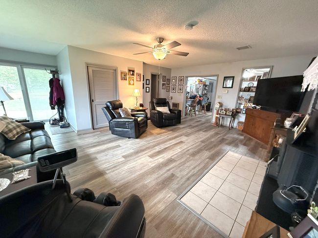 201 N Meyers Ave, House other with 4 bedrooms, 2 bathrooms and 2 parking in MILLEDGEVILLE IL | Image 12