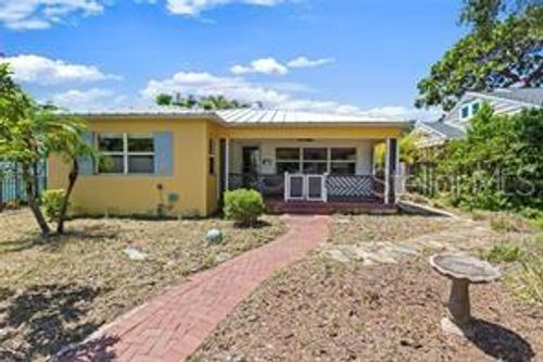 144 30th Ave N, ST PETERSBURG, FL, 33704-2911 | Card Image