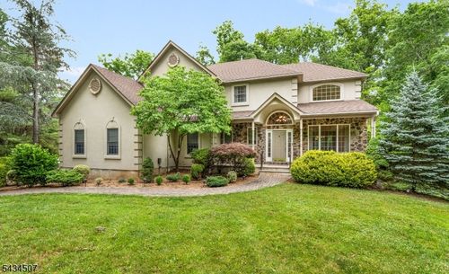 36 King George Rd, Warren, NJ, 07059-7045 | Card Image