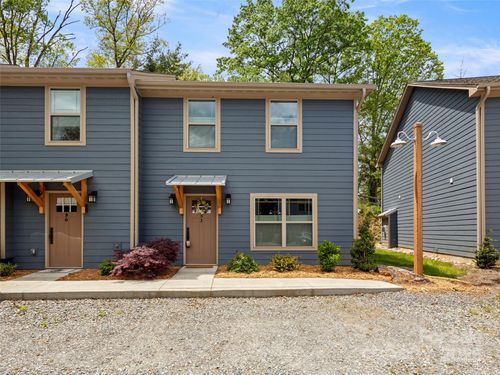 52 Trevor Trl, Clyde, NC, 28721-0589 | Card Image