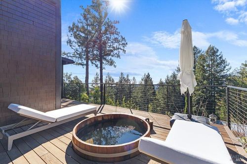 3100 Muniz Ranch Rd, Jenner, CA, 95450 | Card Image
