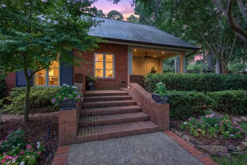 4807 Gilbert Dr, Shreveport, LA, 71106-1819 | Card Image