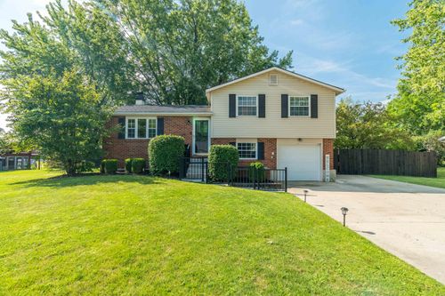 627 Arrowhead Dr, Sidney, OH, 45365-1831 | Card Image