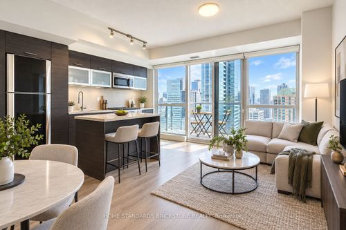 2911-386 Yonge St, Toronto, ON, M5B0A5 | Card Image