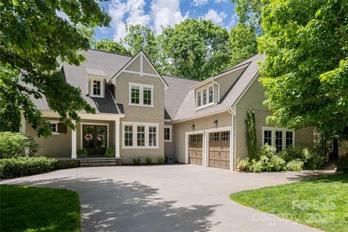 20 E Owl Creek Ln, Fairview, NC, 28730-8816 | Card Image