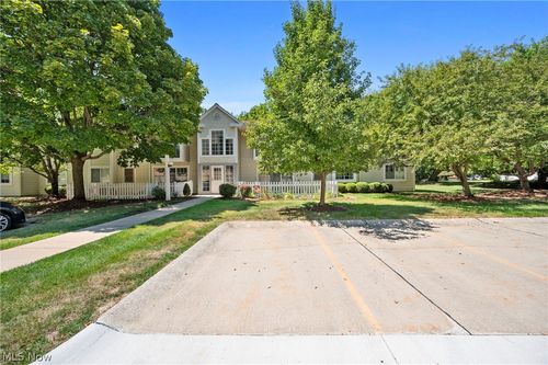 p11-2820 N Bay Dr, Westlake, OH, 44145-6020 | Card Image