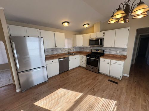 842 Camino Don Jacobo, Bernalillo, NM, 87004-6547 | Card Image