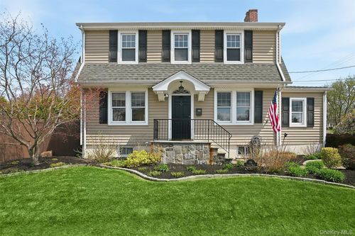 96 Indian Rd, Port Chester, NY, 10573-2222 | Card Image