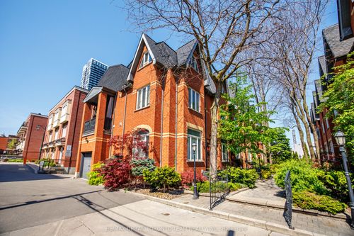 12 Old Primrose Lane, Toronto, ON, M5A4T1 | Card Image