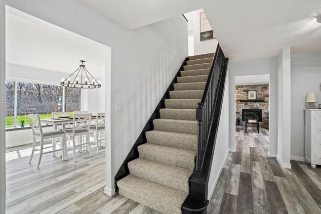 909 Old Tower Rd, House other with 6 bedrooms, 3 bathrooms and null parking in Oconomowoc WI | Image 17