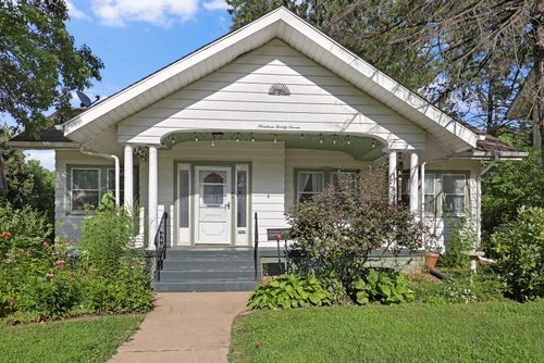 1927 Tremont Ave, Davenport, IA, 52803-3128 | Card Image