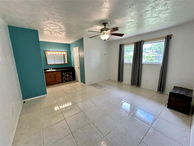 Primary Bedroom | Image 9