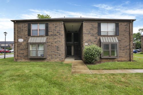 b-5781 Hallridge Cir, Columbus, OH, 43232-1611 | Card Image