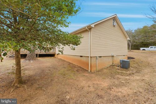 14566 Snake Castle Rd, SUMERDUCK, VA, 22742-2034 | Card Image