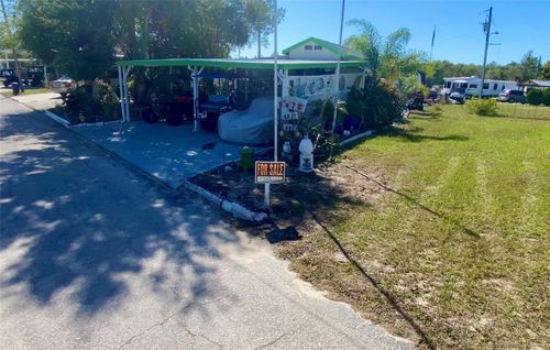 9475 Gray Fox Dr, WEEKI WACHEE, FL, 34613-3924 | Card Image