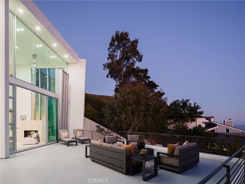 468 Ashton Dr, Laguna Beach, CA, 92651-4100 | Card Image