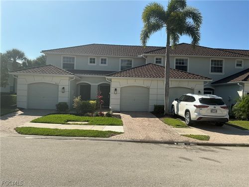 8554 Athena Ct, LEHIGH ACRES, FL, 33971-3752 | Card Image