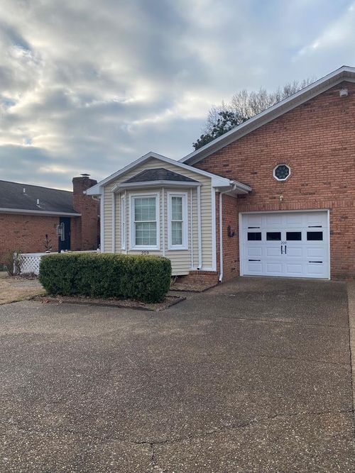 1-209 Morningside Dr, Hopkinsville, KY, 42240-3737 | Card Image